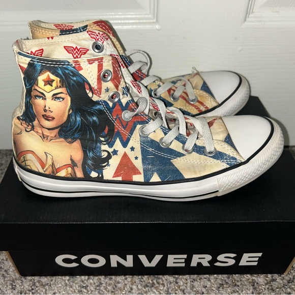 Converse Women's High-Top Sneakers - Multicolor Wonder Design - Picture 5 of 8